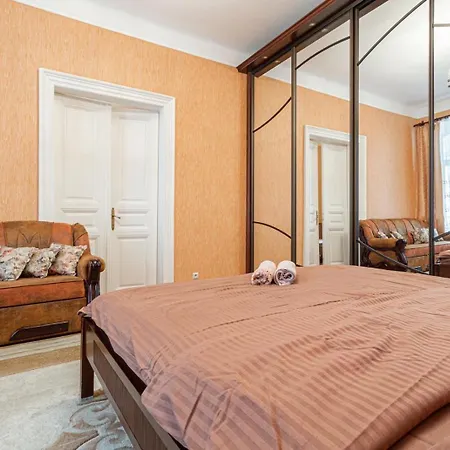 2-bedroom In Center Apartment Lviv