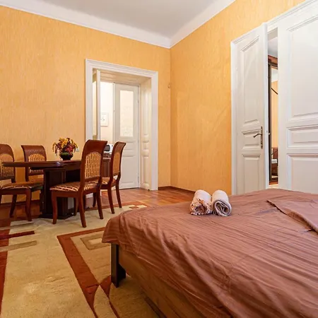 2-bedroom In Center * Lviv